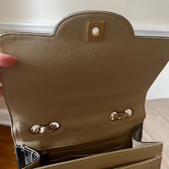 Chanel Square Quilt Flap Bag Vintage - Picture 12 of 16